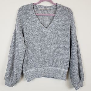 Gray ribbed knit sweater v neck ballon sleeve sz M